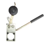 Diržinės rotacinės šienapjovės diržo įtempėjas