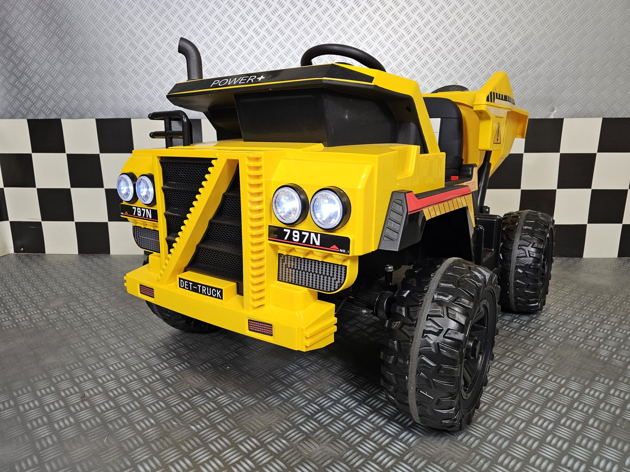 Dumper-Truck-1 Dumper electric kids truck with remote control - Image 1