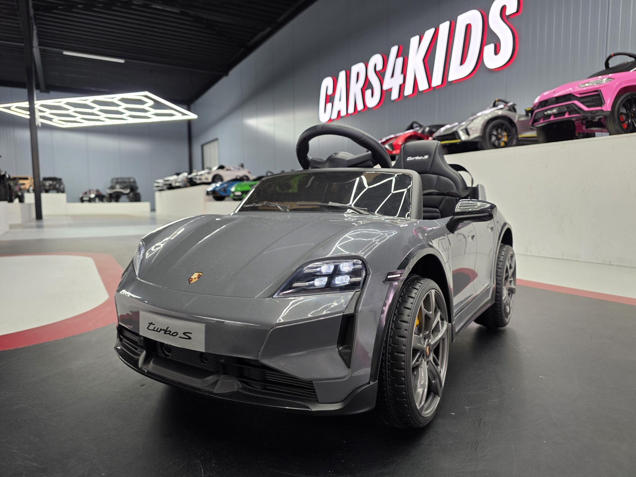 Elektrische-kinderauto-Porsche-Taycan-1-persoons-12-volt-grijs Electric children's car Porsche Taycan 1 person 12 volt grey - Image 1