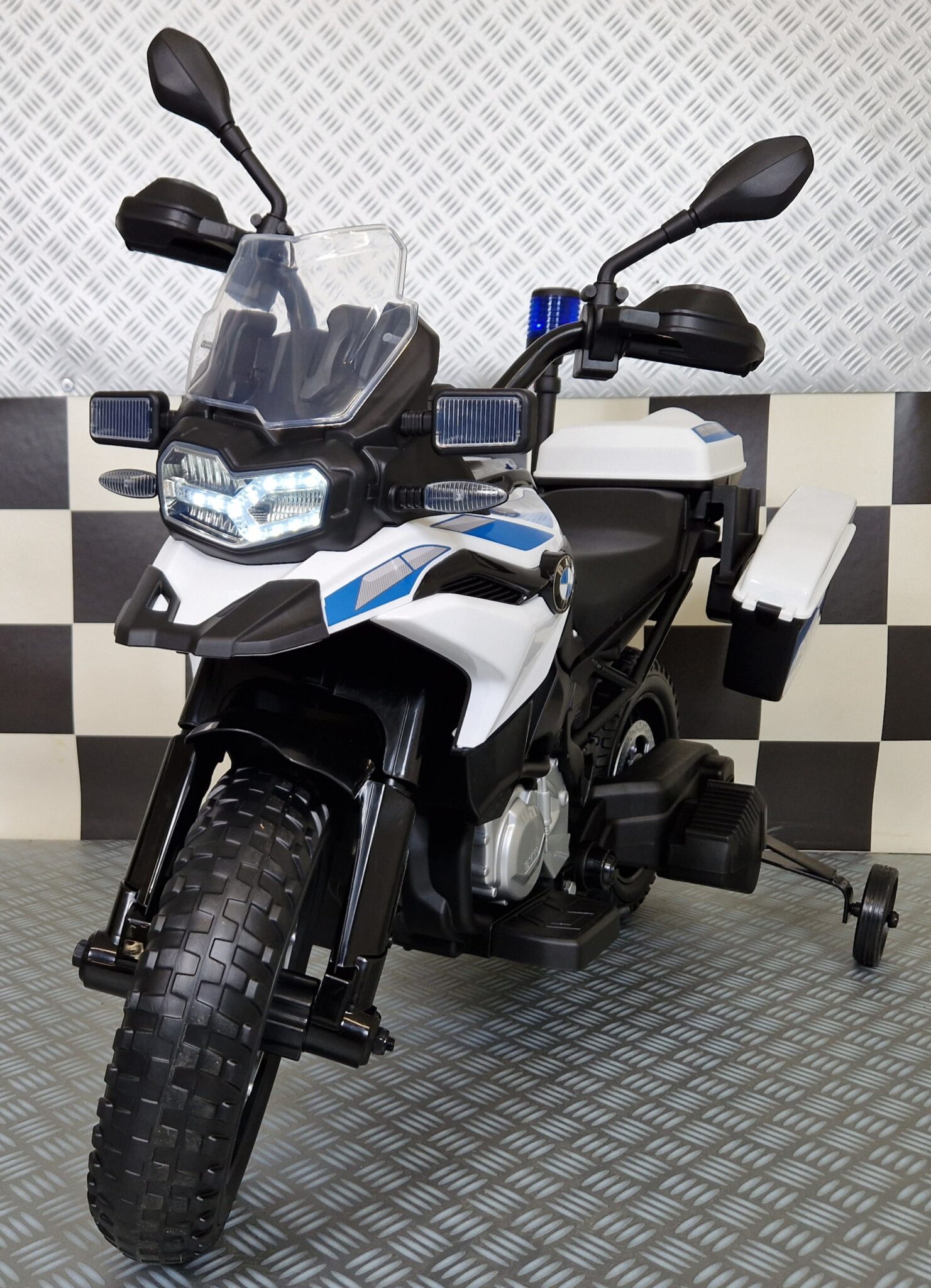 Elektrische-kindermotor-BMW-politie-1 Electric children's motorcycle police BMW F850 12 volts - Image 1