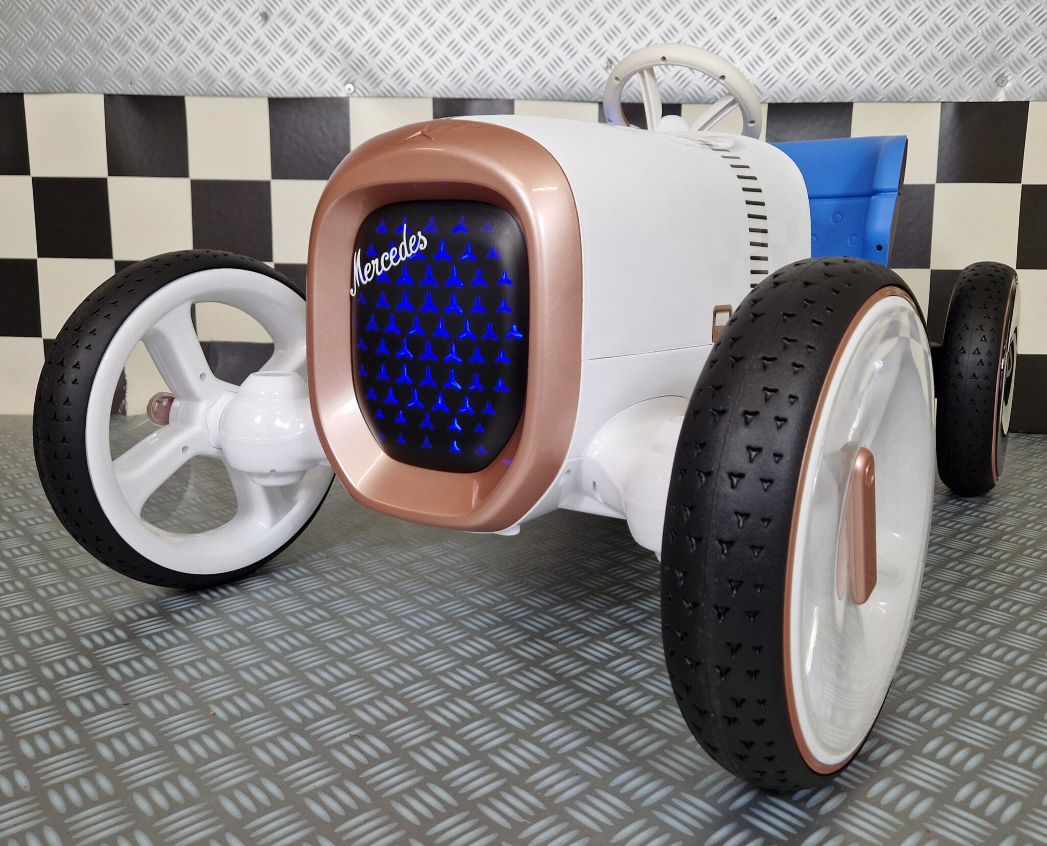 Kinderauto-Mercedes-Vision-1 Mercedes Vision Simplex children's car 12 volts - Image 1