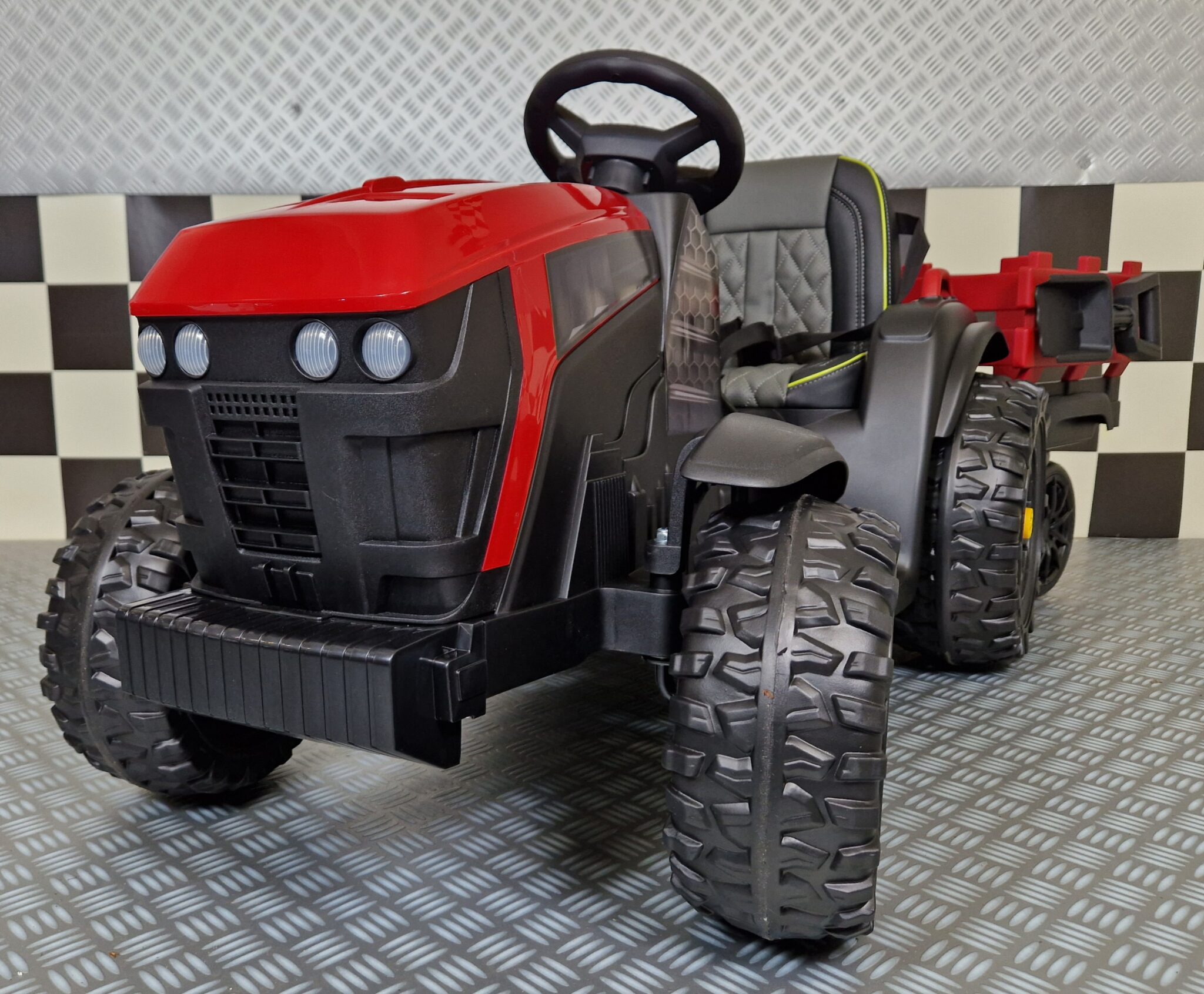 Kindertractor-12-volt-rood Electric children's tractor Farmer 12 volt red with RC - Image 1