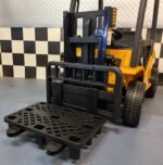 Electric children's forklift 12 volt with remote control yellow - Image 3