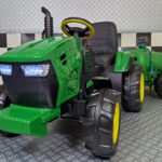 Children's tractor with water tank 12 volts