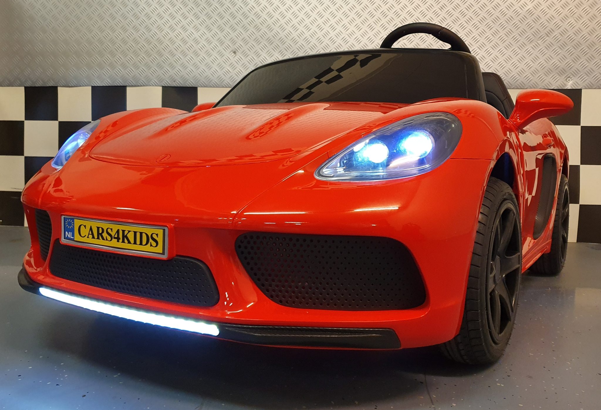 kinderauto-24-volt-2-persoons Children's car 24 volts for 2 children from 6 years red - Image 1