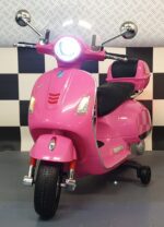 Vespa GTS children's scooter Pink 12 volts with windshield