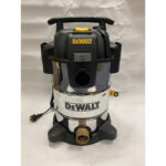EKSPOZICINIS DXV30SAPTA DeWALT 30l sauso ir drėgno valymo siurblys su elektros lizdu 1050W