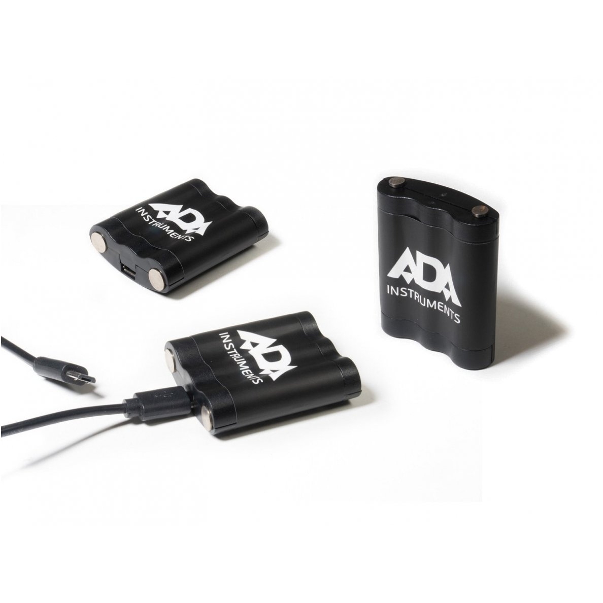 ikraunama-baterija-lazeriniams-nivelyrams-ada-cube-mini-usb-1 Įkraunama baterija lazeriniams nivelyrams ADA Cube (Mini USB) - Image 1